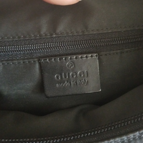 Authentic Gucci small hobo bag - Picture 3 of 7